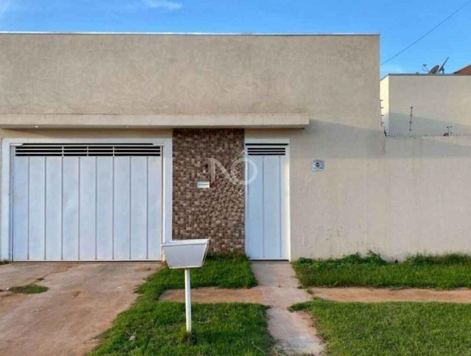 Casa Usada para Venda, em Tr�s Lagoas, bairro Jd Alvorada, 3 dormit�rios, 2 banheiros, 1 su�te, 2 vagas